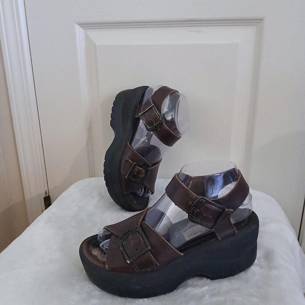 Vintage 90s Y2K Eastland Brown Leather Chunky Platform Sandals Lug Sole Grunge